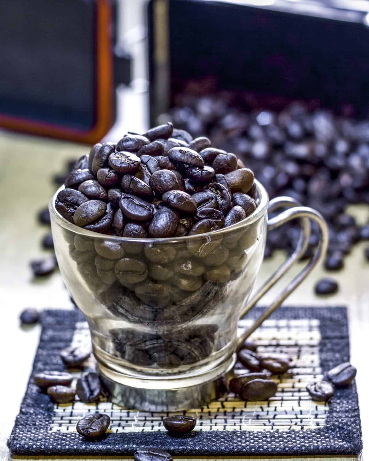 Can You Eat Coffee Beans? Should you Eat them? dripped.coffee
