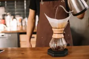 Making coffee with a Chemex brewer