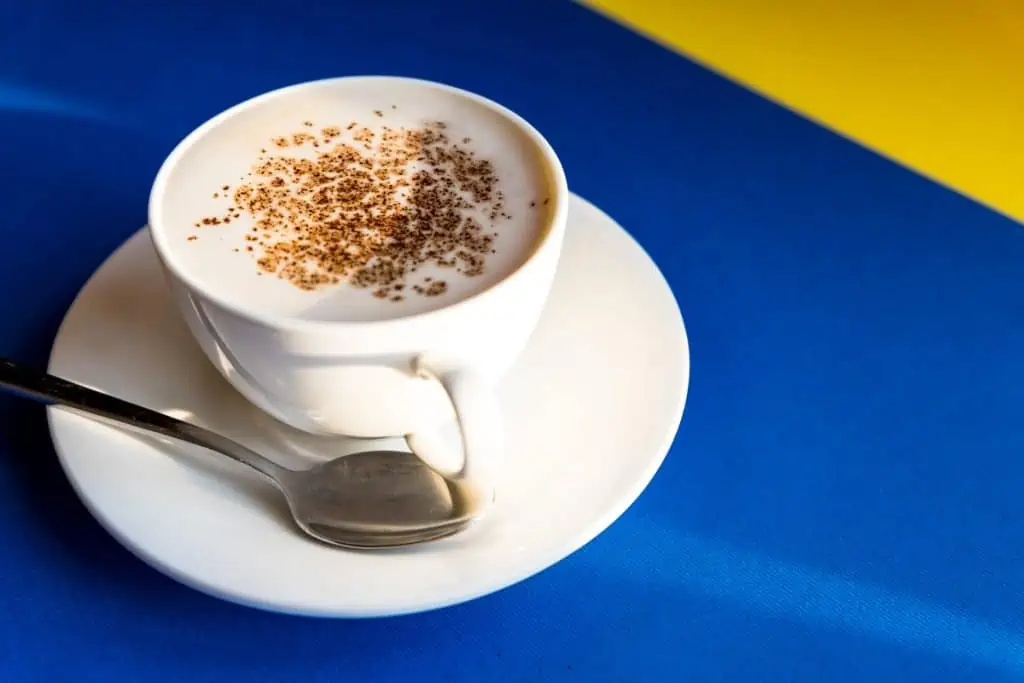 Make Cappuccino at home with an Espresso Machine